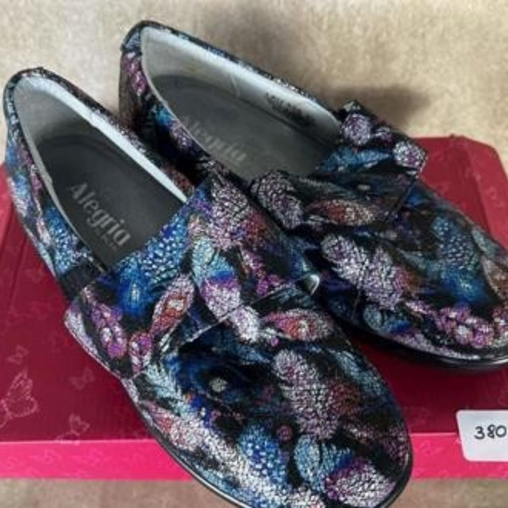 Alegria Women's Floral Patterned Loafers